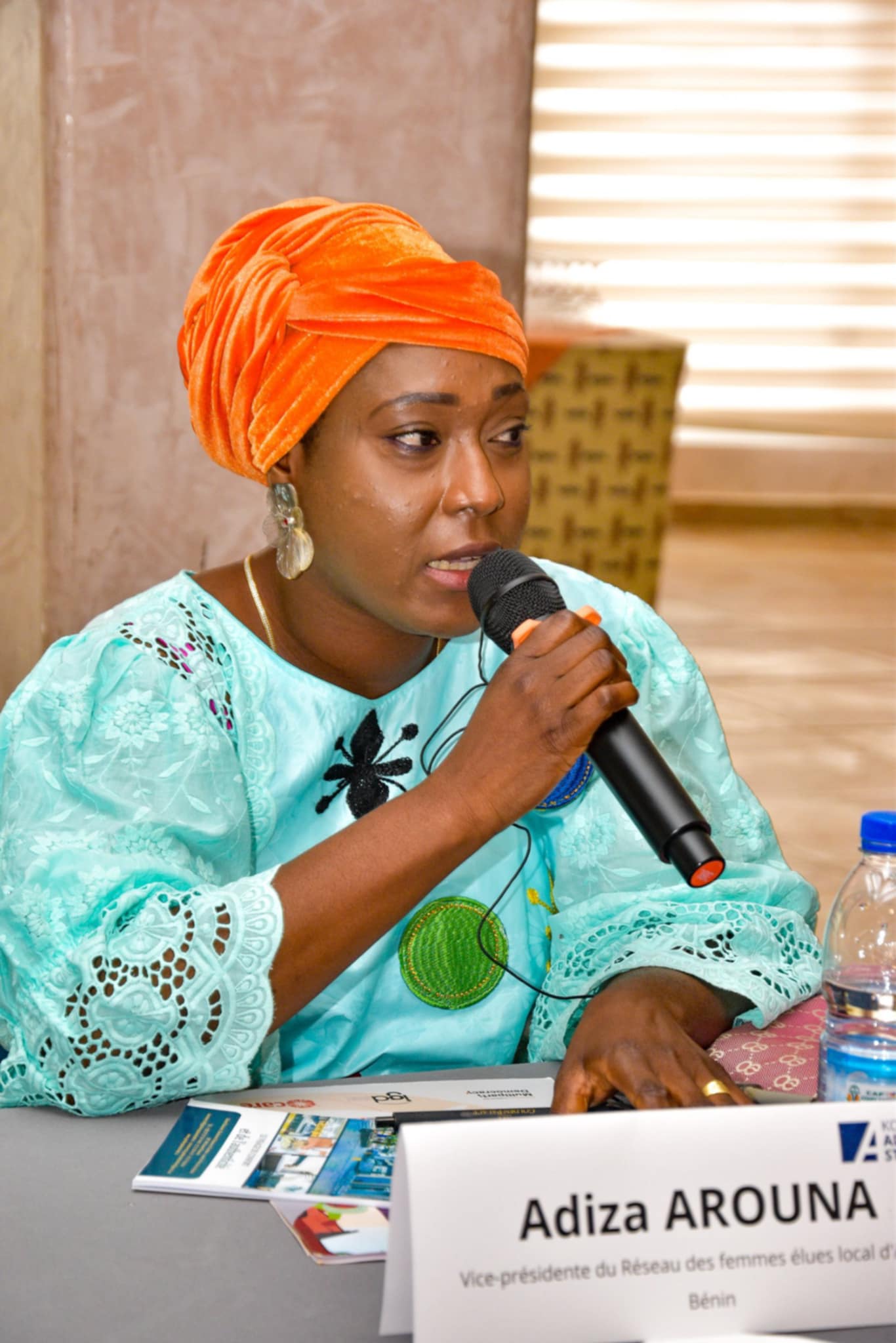 Adiza Arouna - Première Vice-présidente du REFELA BENIN assise.